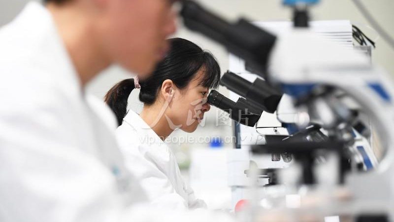 基因检测相较于常规体检，具有以下优势：
